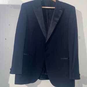 Reiss Black Tuxedo Jacket with Satin Peak Lapels Size 44R